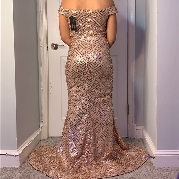 Sequins Maxi Dress ✨ - Picture 6 of 8